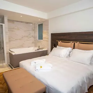  Appartamento Jacuzzi By Enjoy Garda